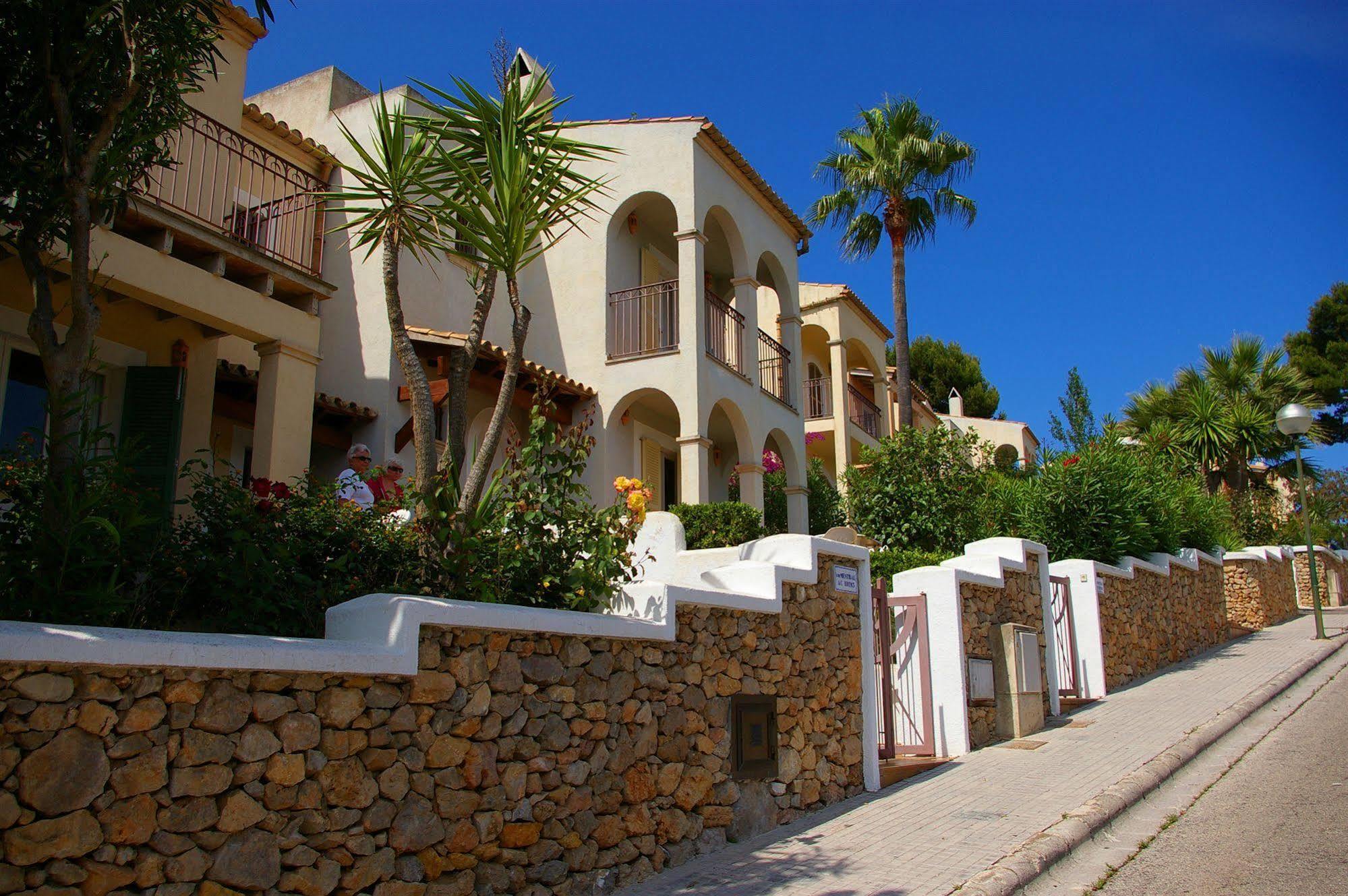 Ona Aucanada Aparthotel 3*